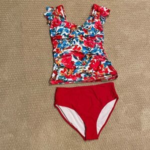 NWT Aidonger Floral Ruffle V-Neck Swim Tankin size Medium, ruching tummy control